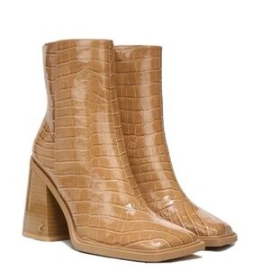 Circus By Sam Edelman Elegant Tan Croc-Embossed Heeled Boots